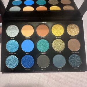Hipdot Cenote Eyeshadow Palette